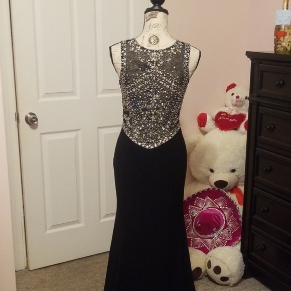 Dress - Picture 4 of 6